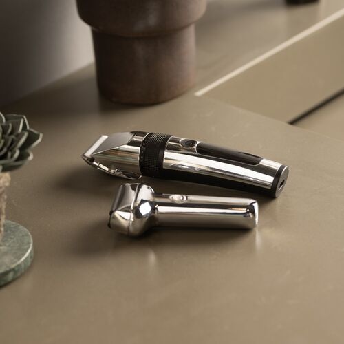 Rejsebarbermaskine og trimmer – sæt i sølv