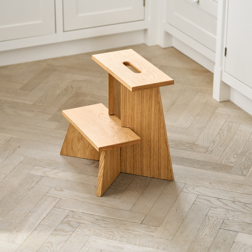 KA54 trappeskammel i egetræ